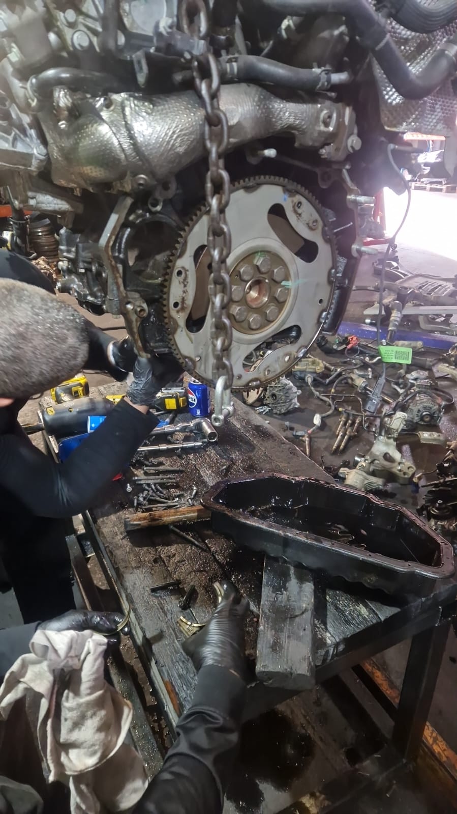 Inspecting Timing Chain Assembly