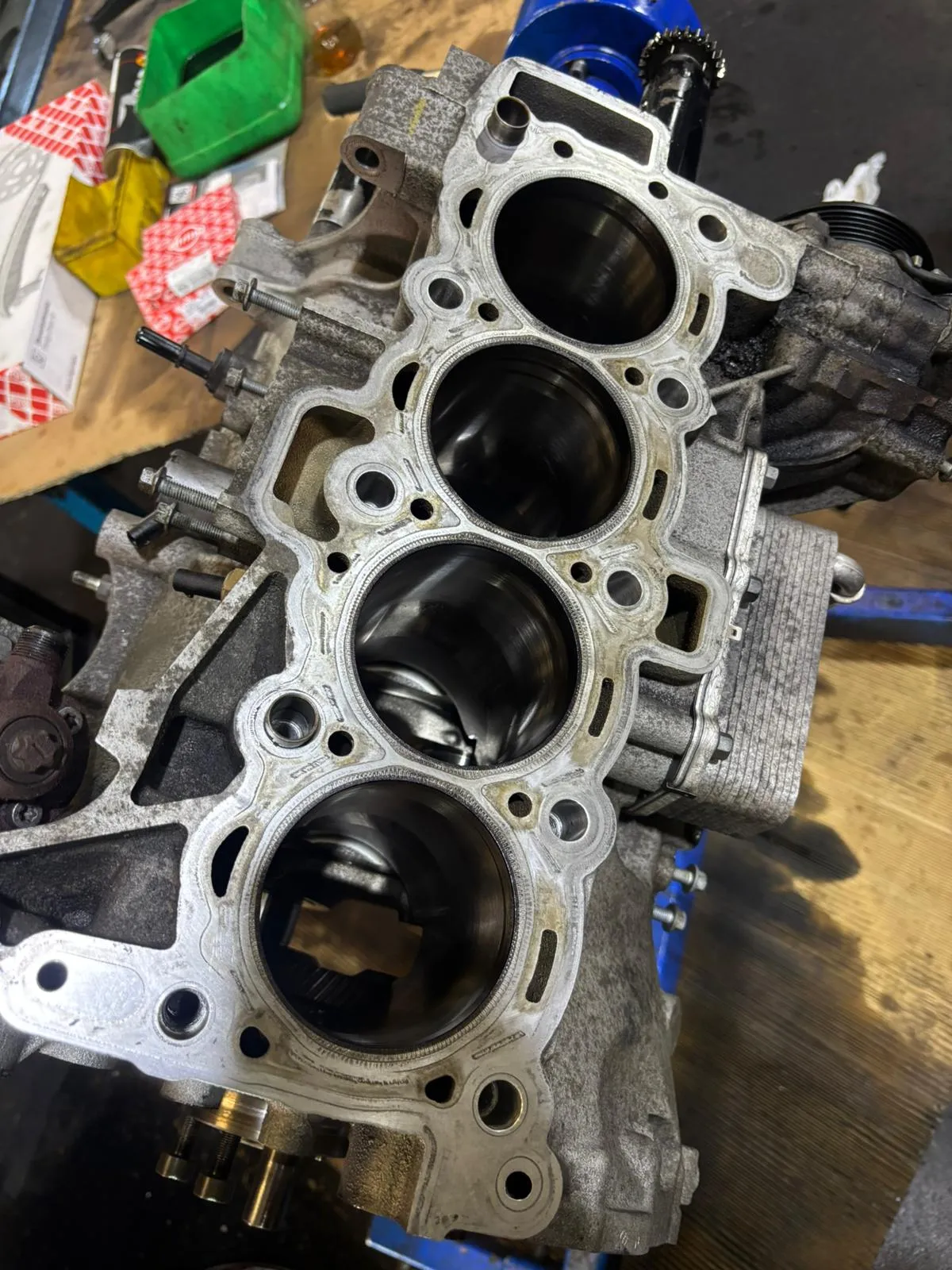 Range Rover engine block before engine rebuild