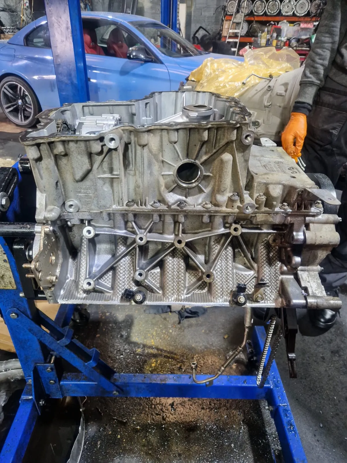 S63 lower crankcase view.