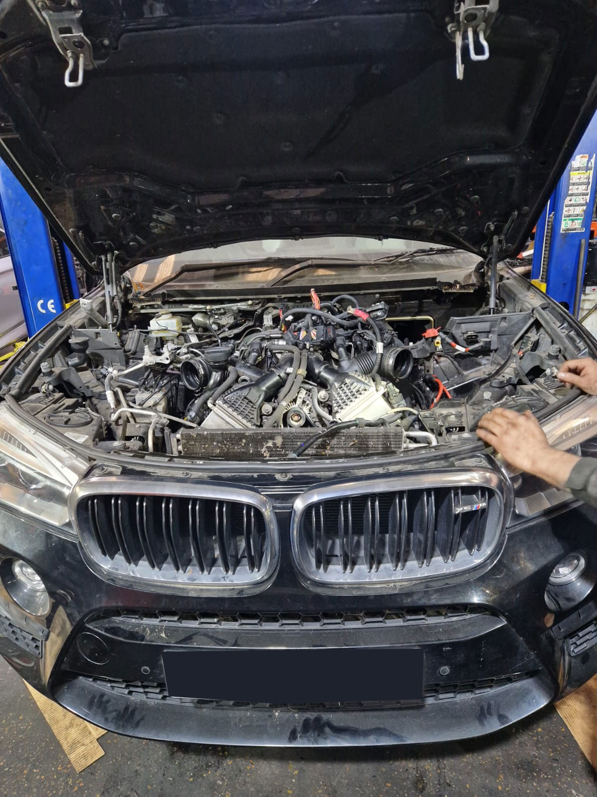 X5 M engine bay open