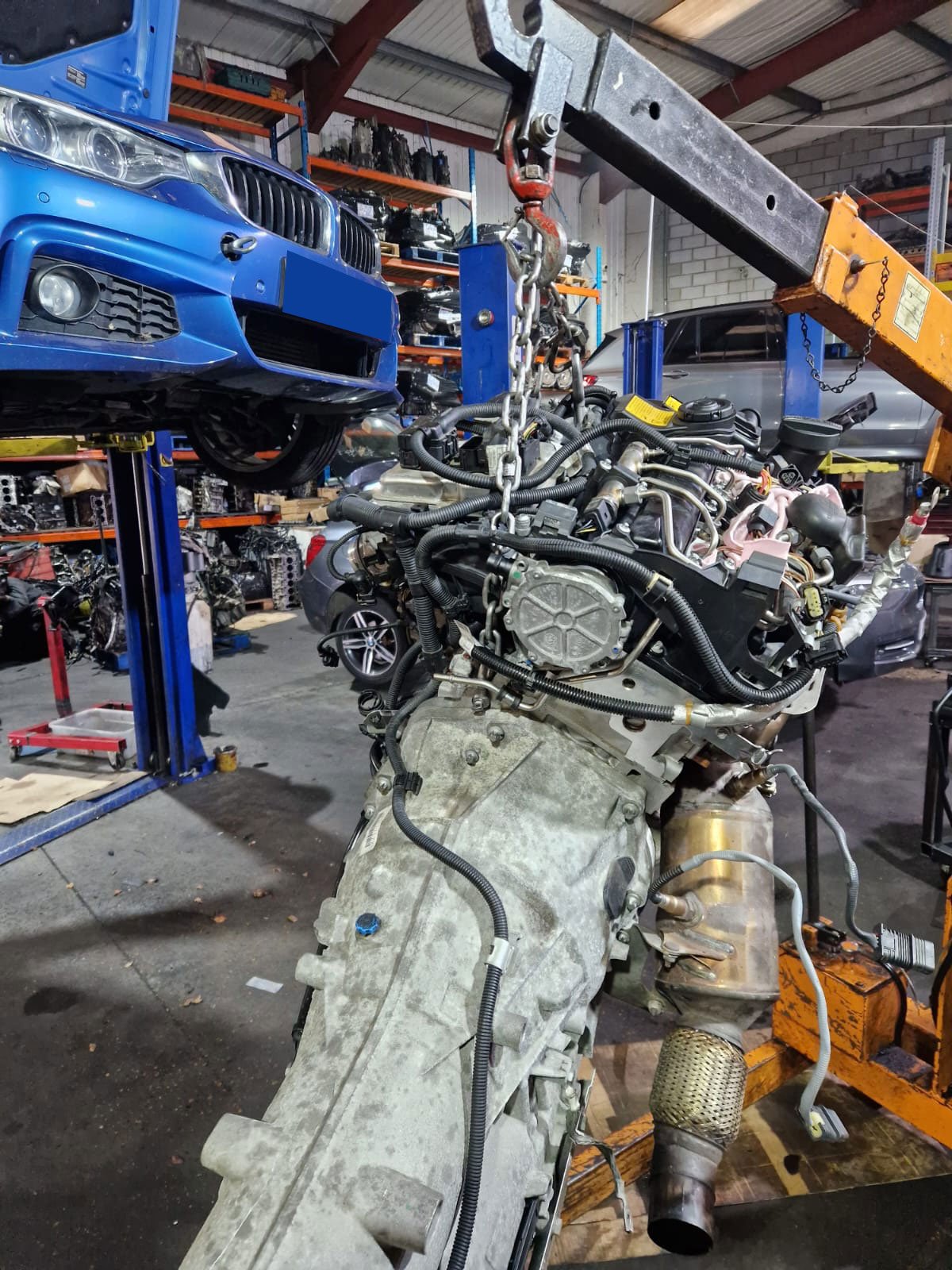 Complete Powertrain Hoist